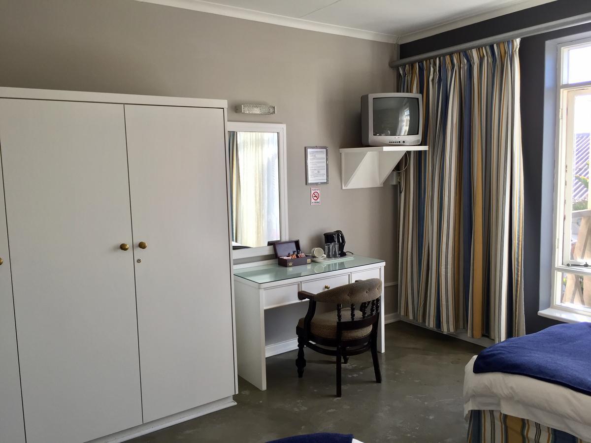 Casa Mia Hotel Уолфиш-Бей Экстерьер фото