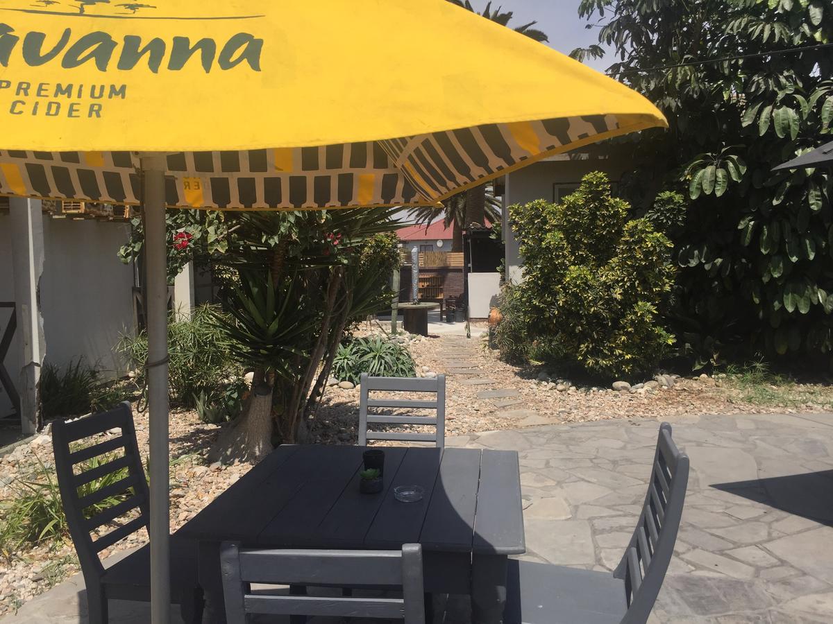 Casa Mia Hotel Уолфиш-Бей Экстерьер фото